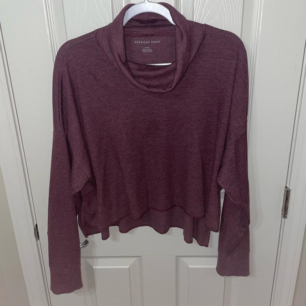 American Eagle Burgundy Turtle Neck Long Sleeve Tee - Size Large